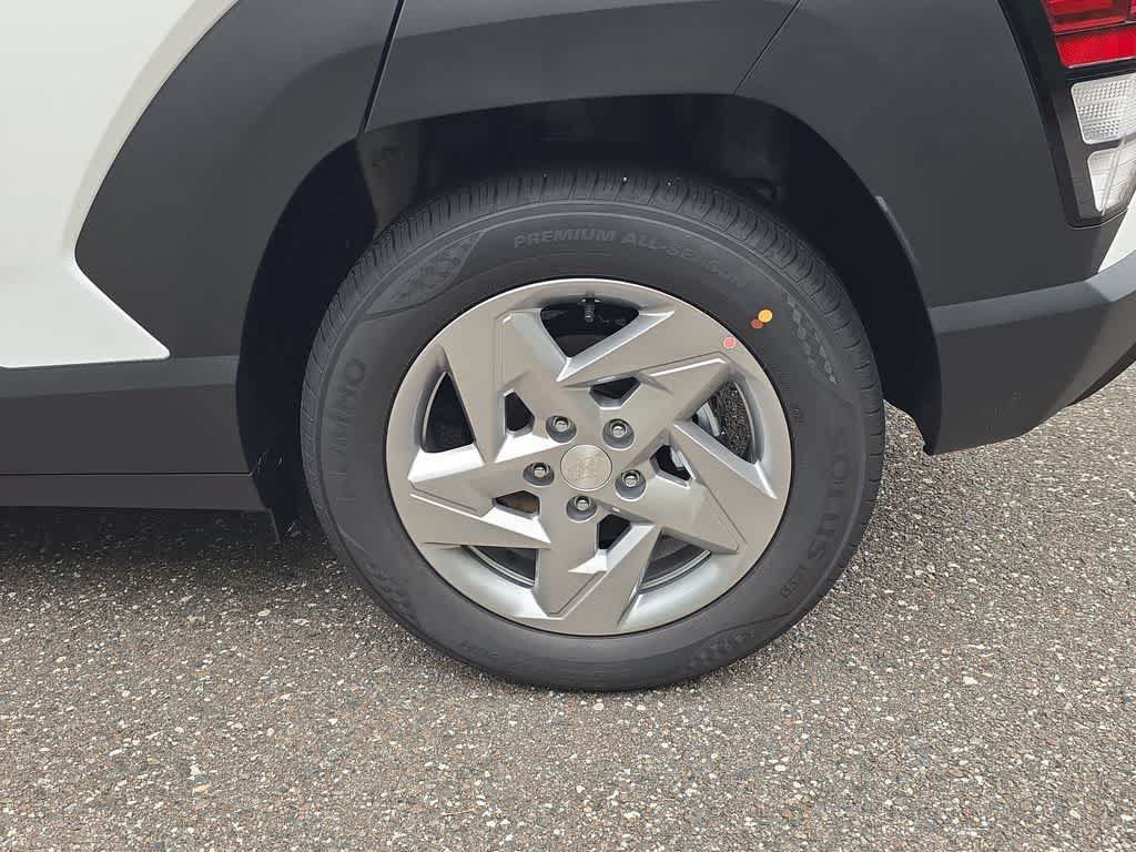 New 2027 Hyundai Kona SE FWD image 14