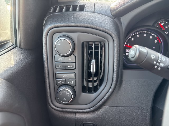 New 2026 Chevrolet Silverado 1500 Custom AWD/4WD image 11