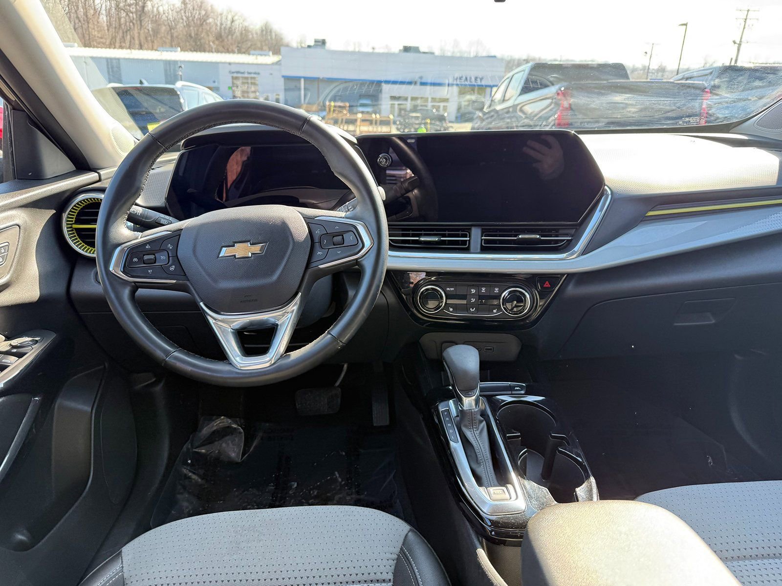 Certified 2024 Chevrolet Trax LT w/ Driver Confidence Package image 20