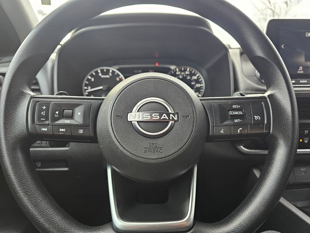 Used 2024 Nissan Rogue S image 19