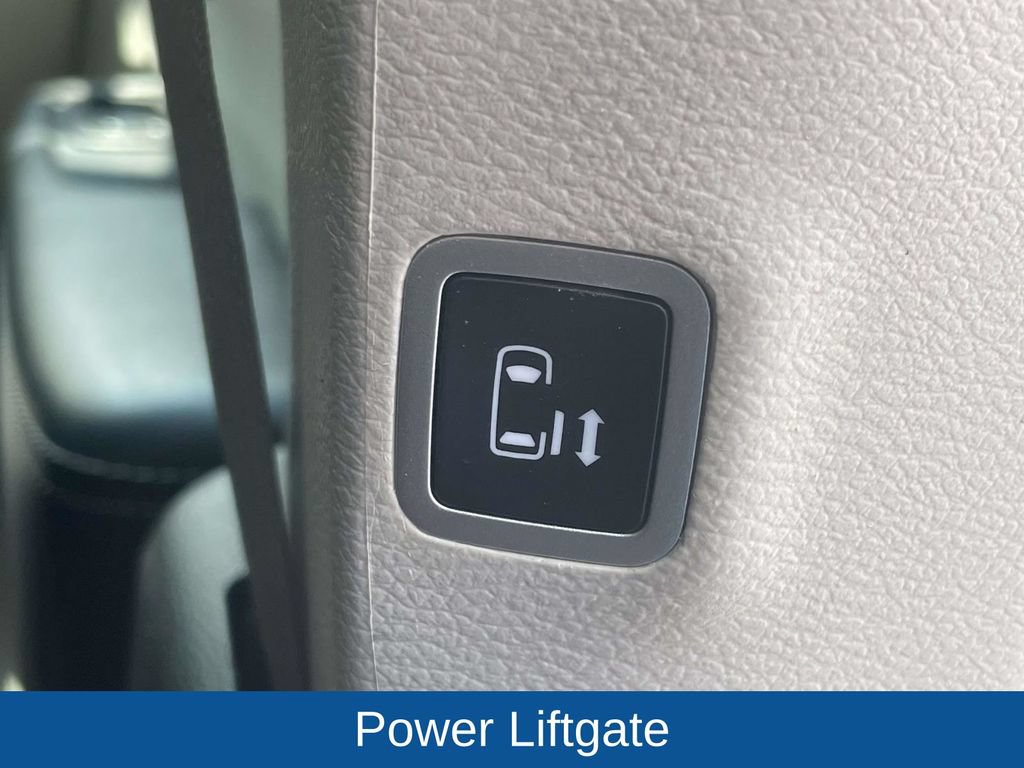 Certified 2023 Chrysler Pacifica Touring-L FWD image 19