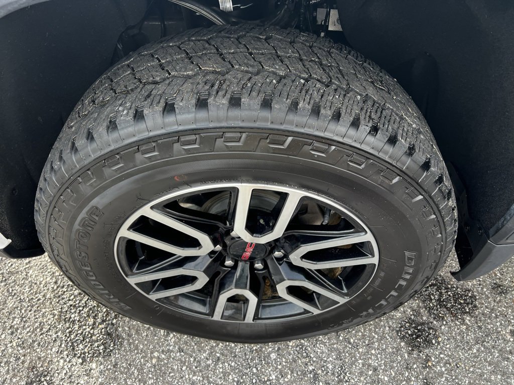 Used 2025 GMC Sierra 1500 AT4 w/ AT4 Premium Package image 14