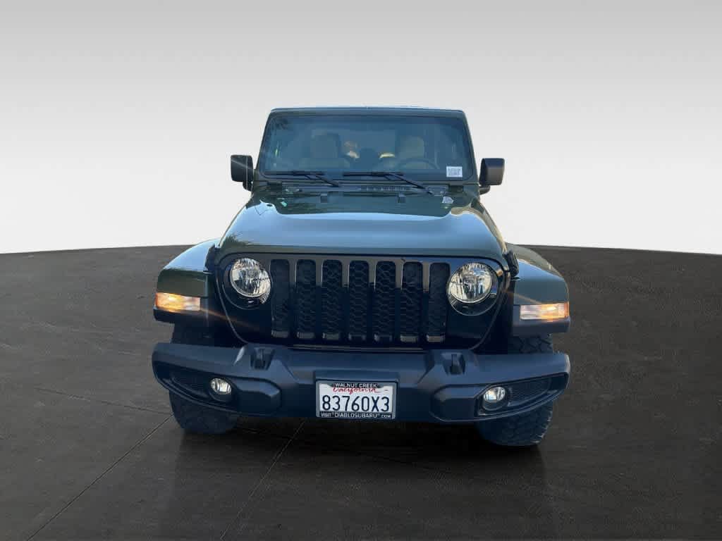 Used 2023 Jeep Gladiator Sport AWD/4WD image 7