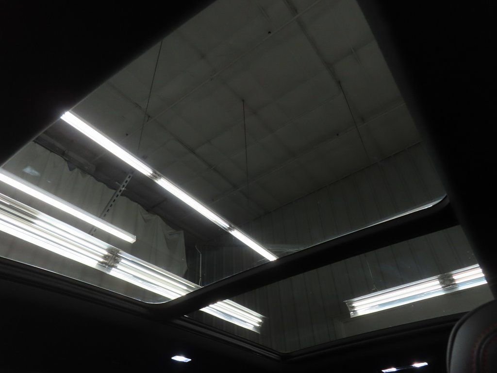 Used 2025 Chevrolet Traverse Z71 image 27