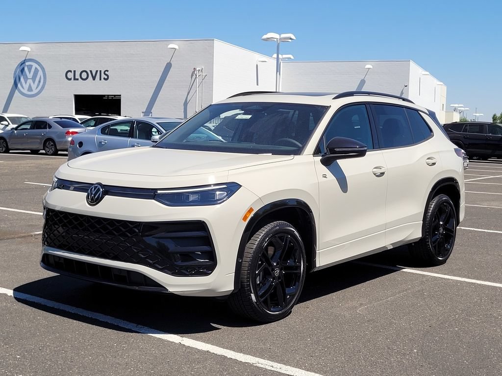New 2026 Volkswagen Tiguan SE R-Line AWD/4WD image 9