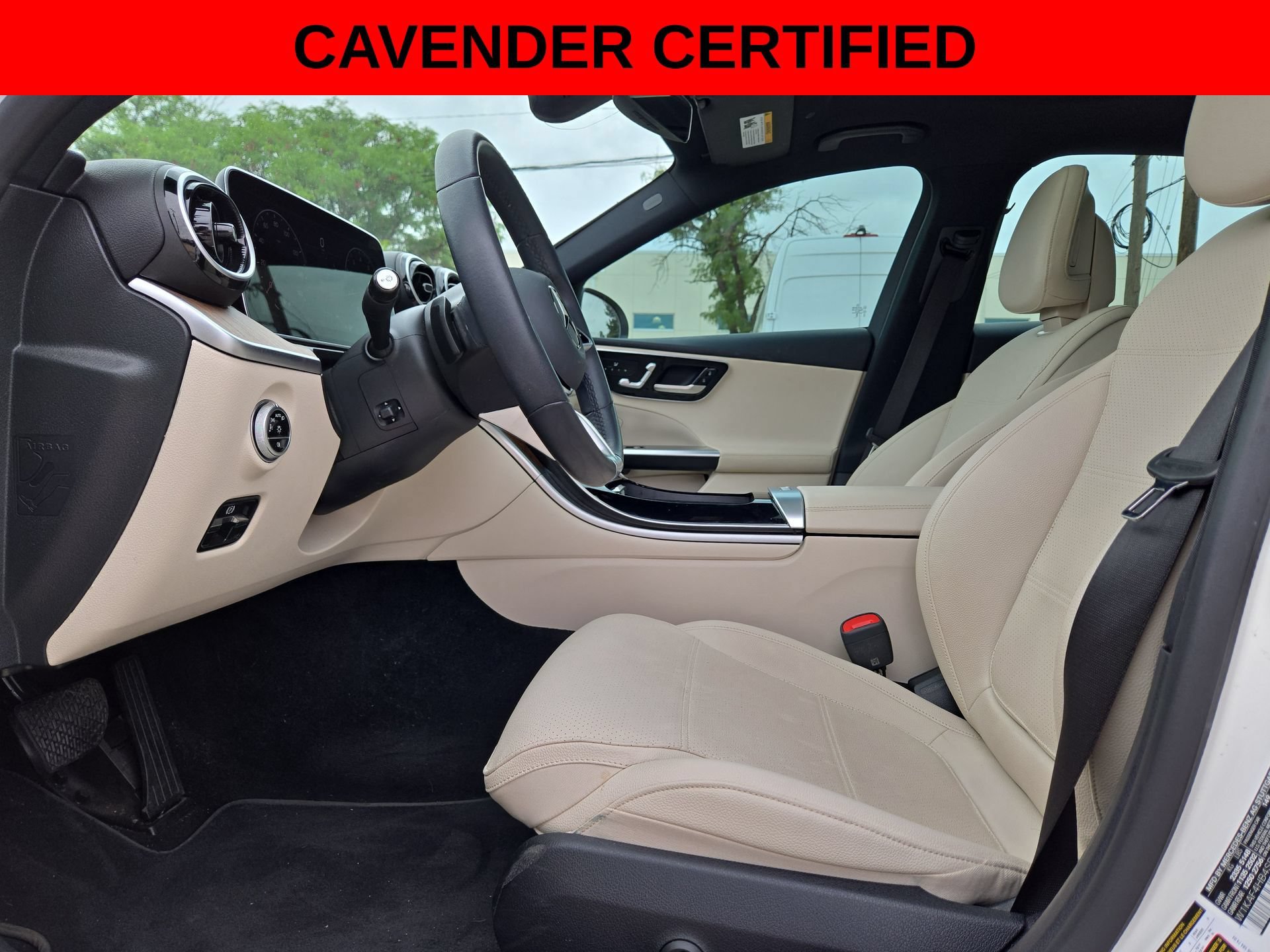 Used 2025 Mercedes-Benz C 300 4MATIC Sedan image 16