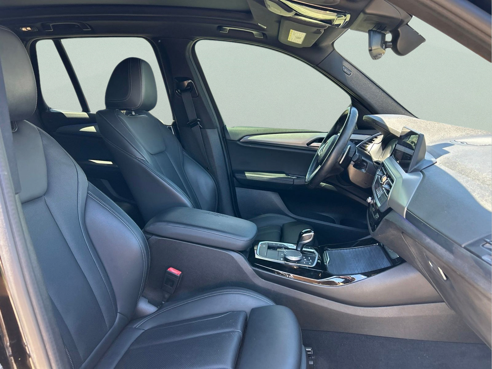 Used 2022 BMW X3 sDrive30i w/ M Sport Package RWD image 12