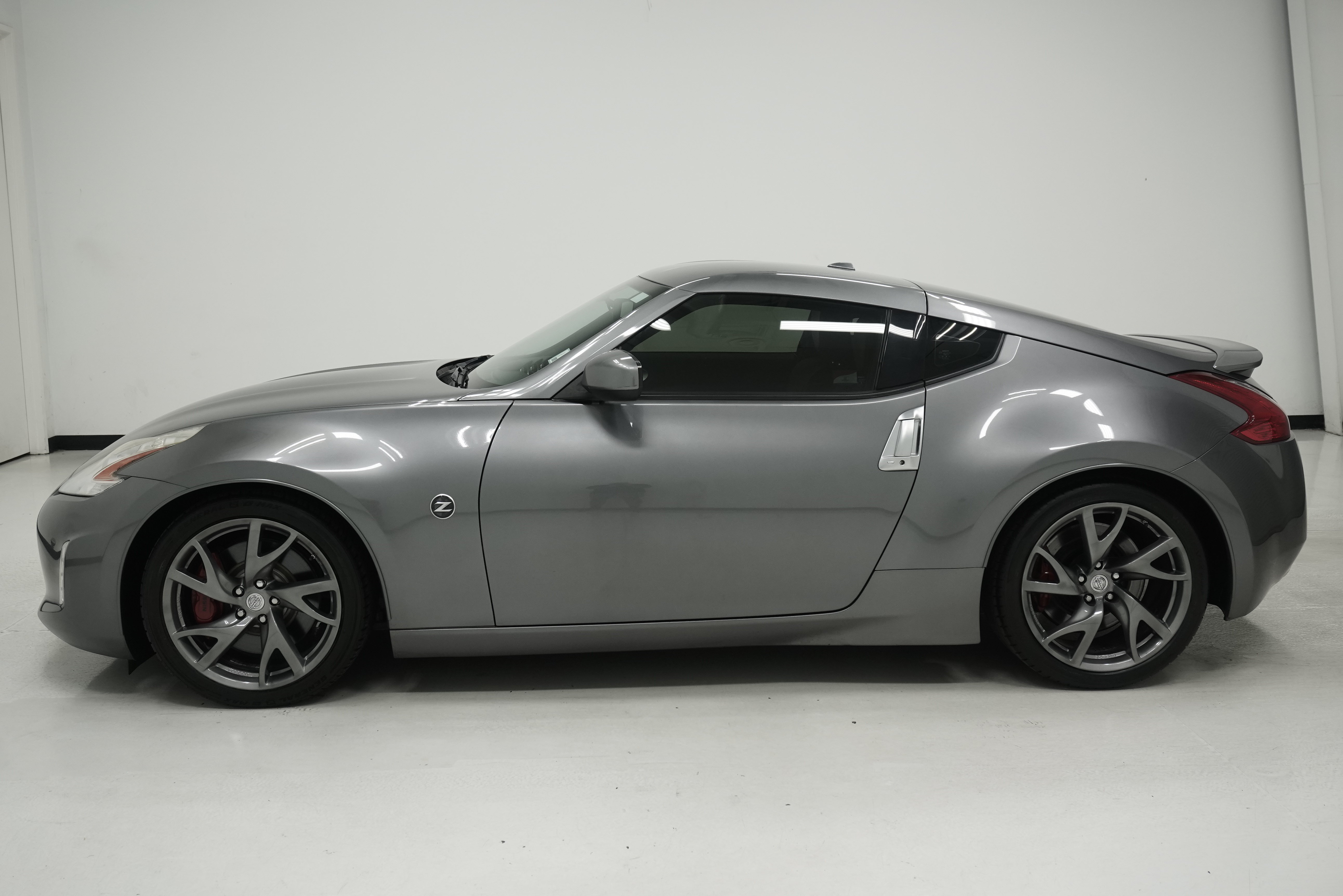 Used 2013 Nissan 370Z Touring w/ Sport Pkg RWD image 7