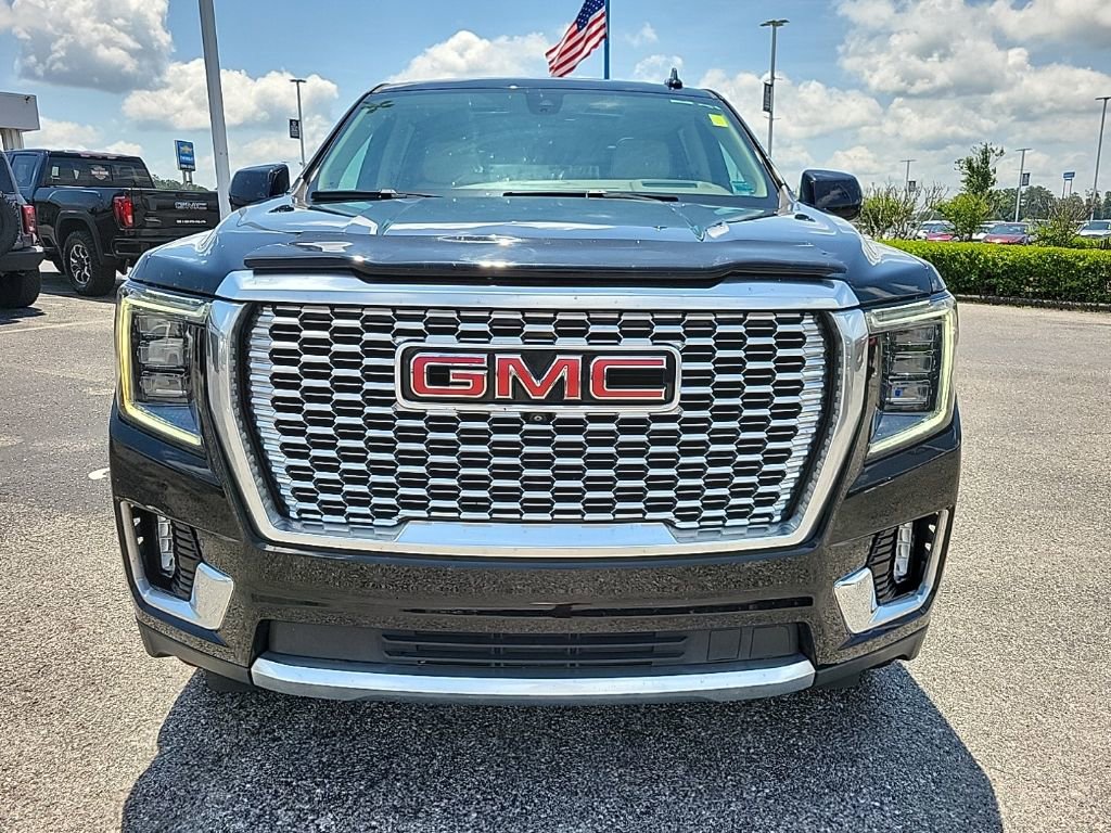 Used 2021 GMC Yukon XL Denali w/ Denali Ultimate Package RWD image 2