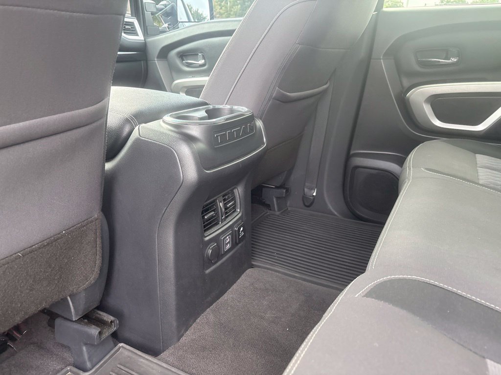 Used 2021 Nissan Titan SV w/ SV Convenience Package AWD/4WD image 32