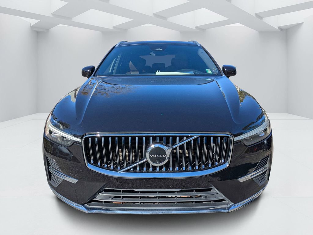 Certified 2023 Volvo XC60 B5 Ultimate w/ Protection Package Premier FWD image 8