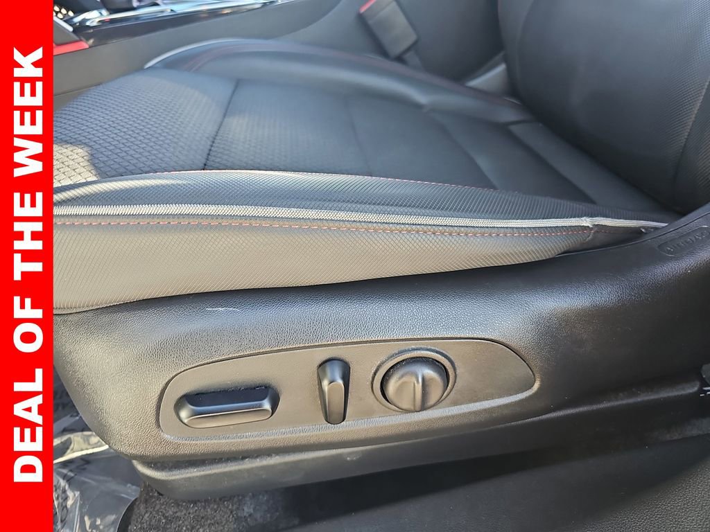 Used 2023 Chevrolet TrailBlazer RS image 28