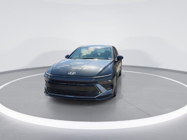 Certified 2026 Hyundai Sonata SE FWD image 3