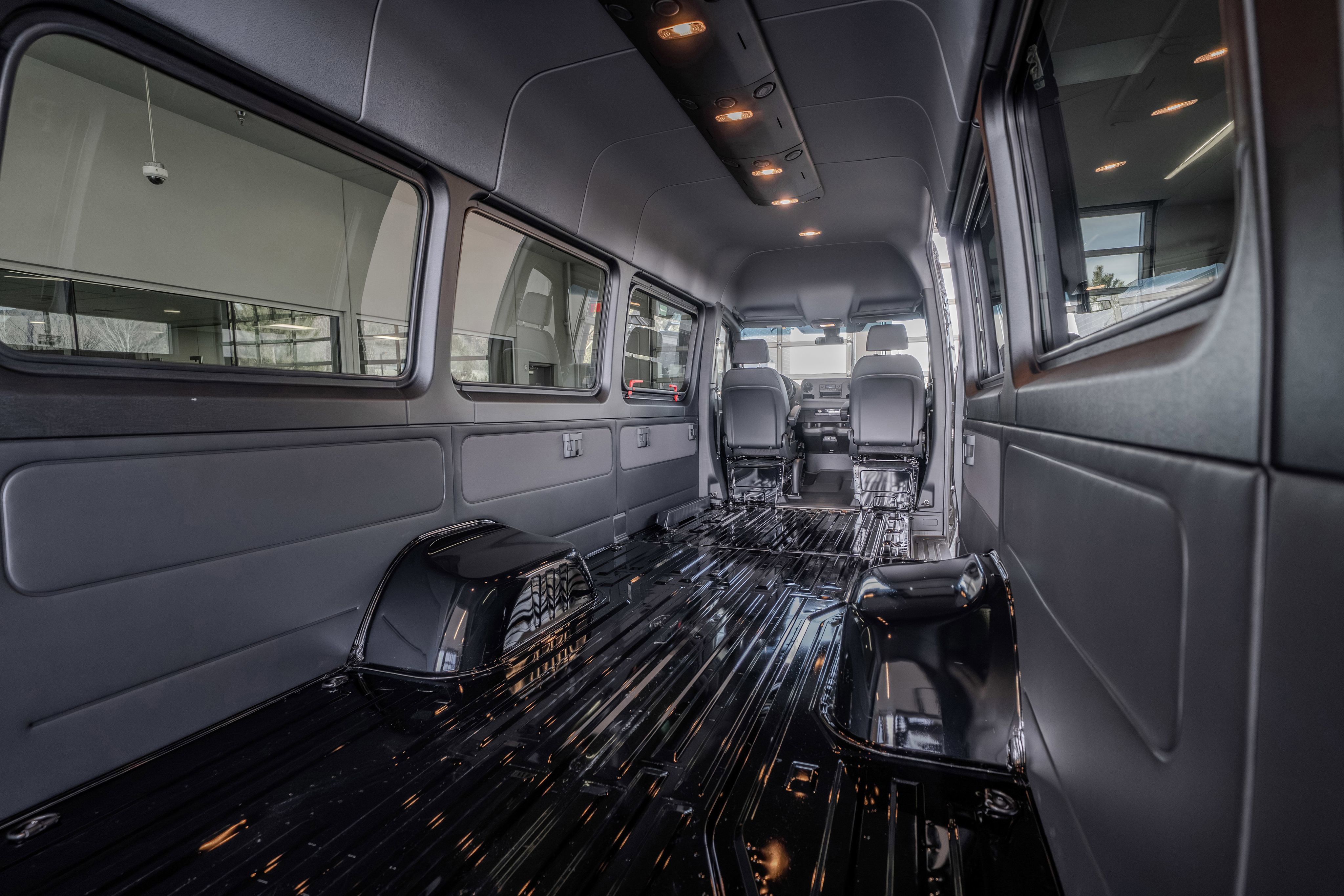 New 2025 Mercedes-Benz Sprinter 4500 image 28