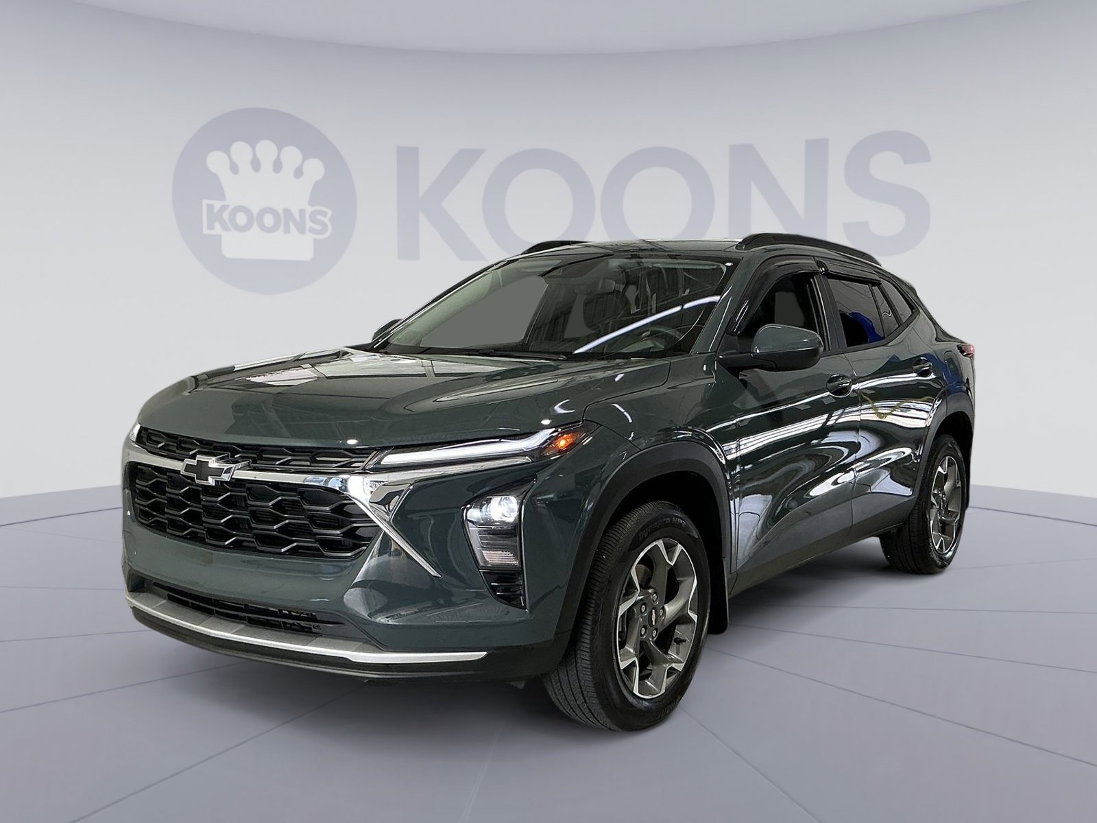 Used 2025 Chevrolet Trax LT w/ Driver Confidence Package