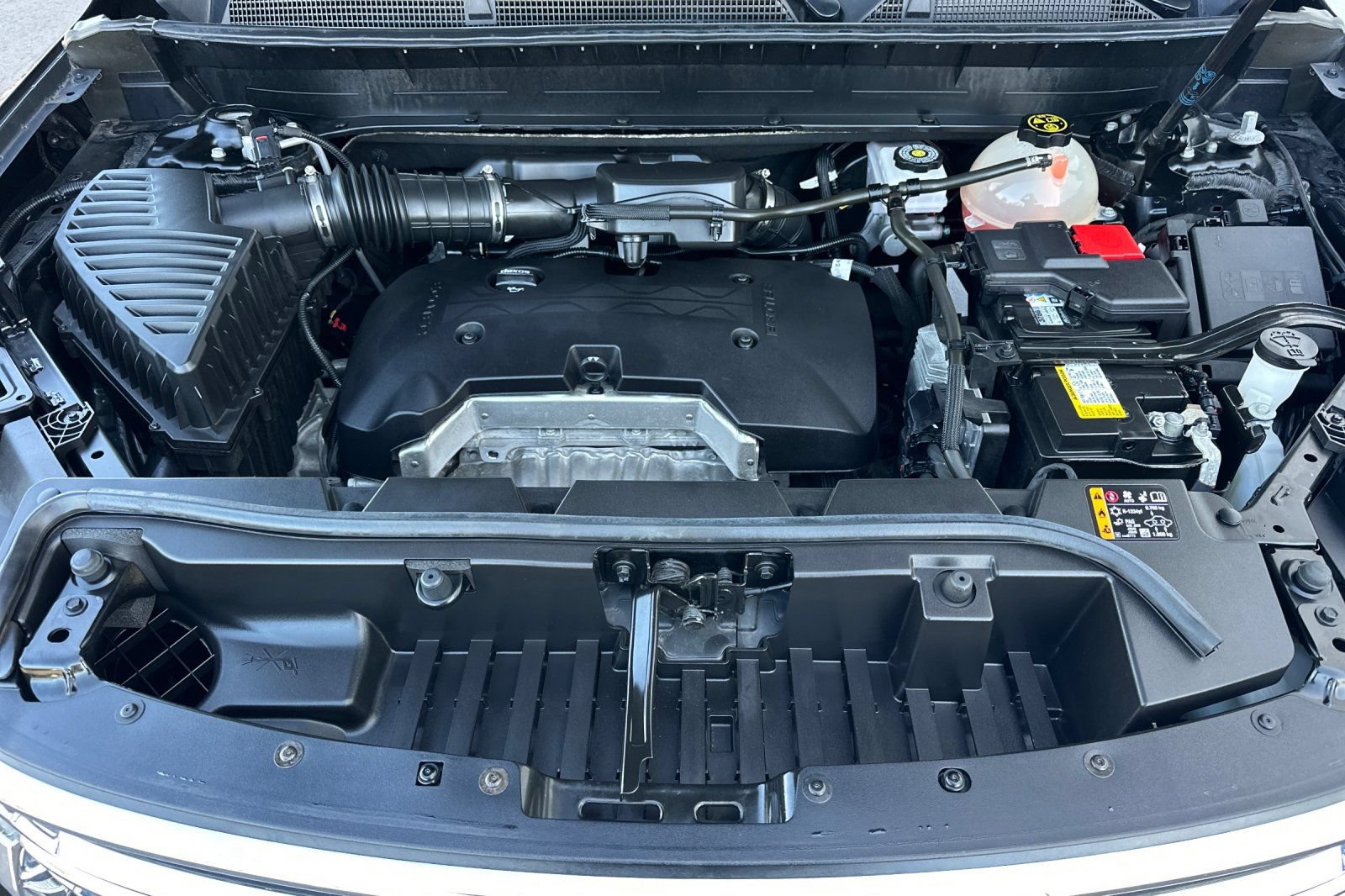 Certified 2021 GMC Acadia SLE w/ LPO, Cargo Package FWD image 25