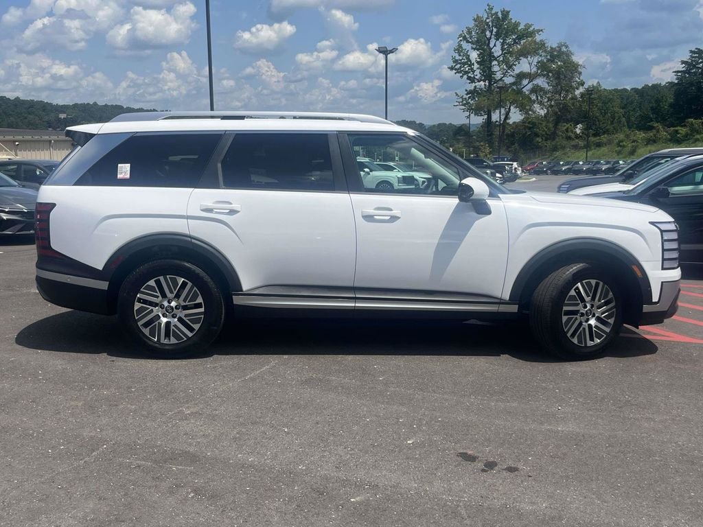 New 2026 Hyundai Palisade SEL Premium w/ Tow & Go Package FWD image 2