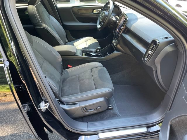 Certified 2023 Volvo C40 P8 Recharge Ultimate AWD/4WD image 13