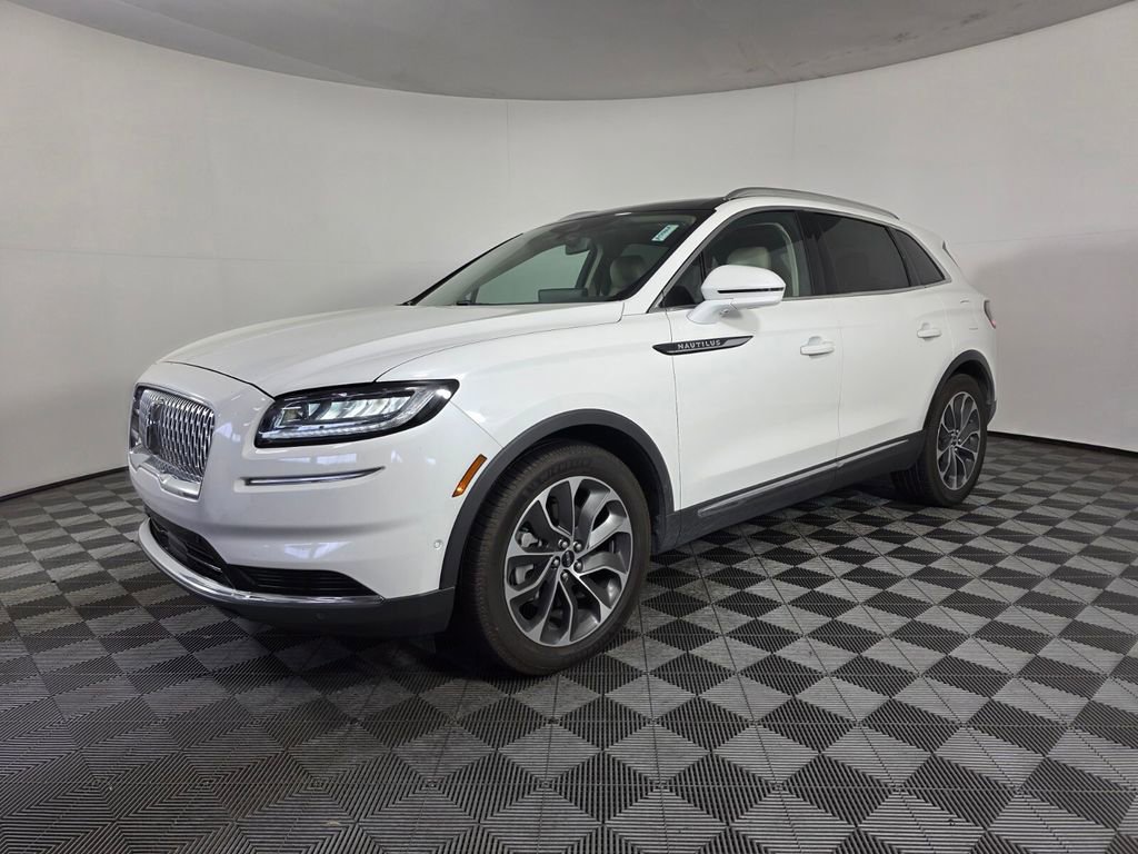 Used 2021 Lincoln Nautilus Reserve w/ Equipment Group 201A image 1