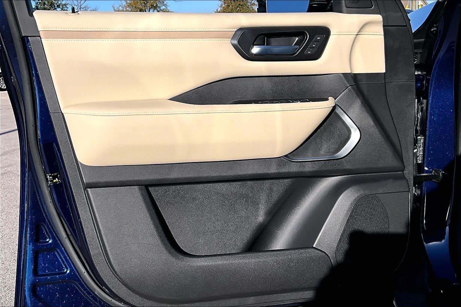 New 2026 Nissan Armada Platinum RWD image 10