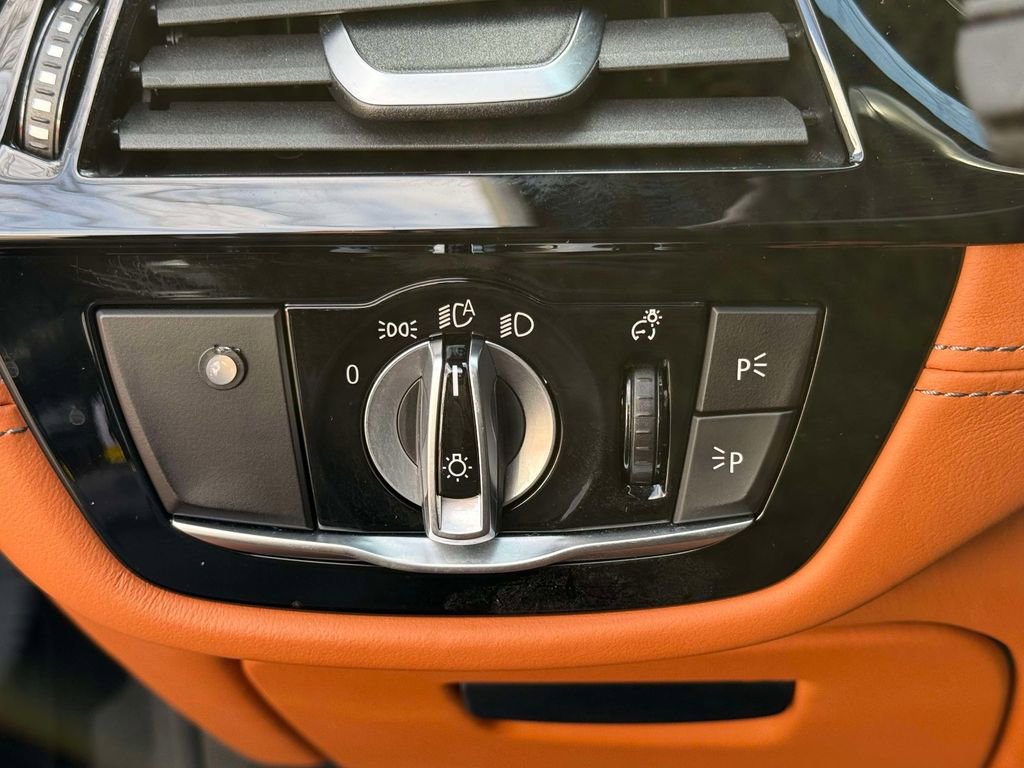 Used 2019 BMW M5 w/ Executive Package image 28