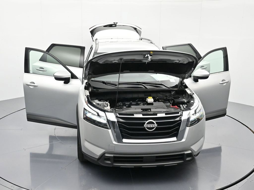 Certified 2024 Nissan Pathfinder SV image 45
