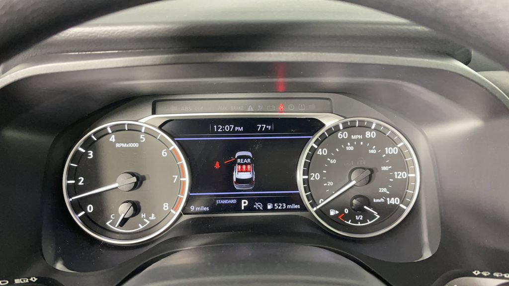 Used 2025 Nissan Rogue S FWD image 27