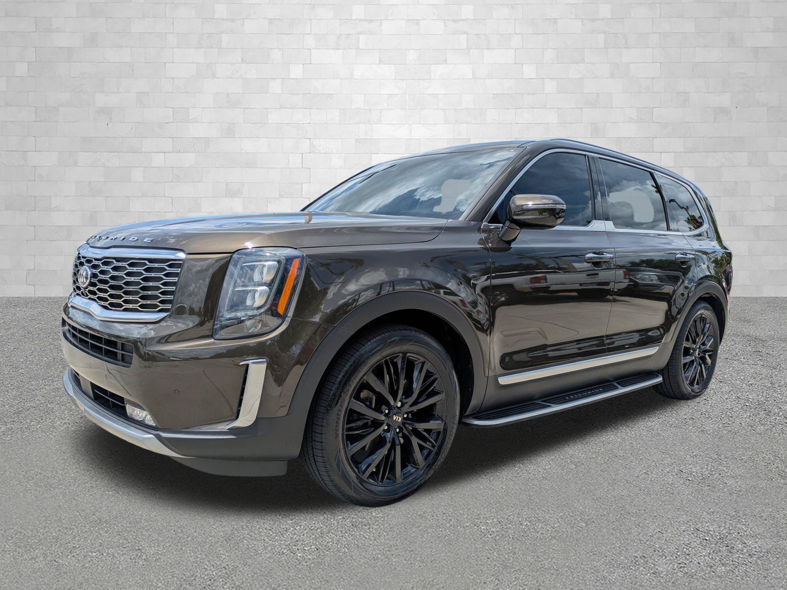 Used 2021 Kia Telluride SX w/ Towing Package FWD image 5
