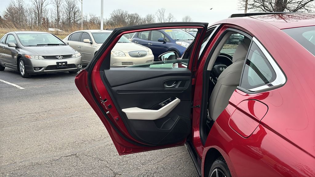 Used 2023 Honda Accord Touring image 28
