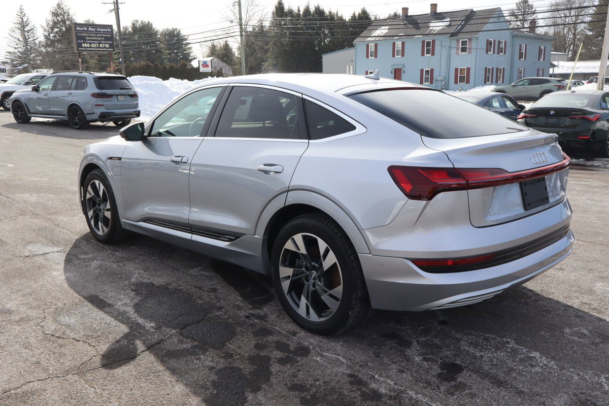 Used 2020 Audi e-tron Premium Plus image 7