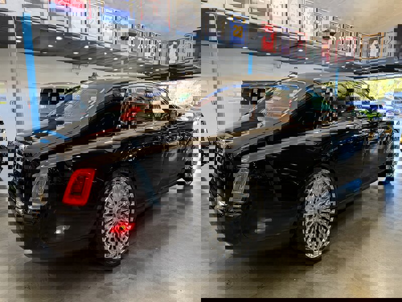 Used 2026 Rolls-Royce Phantom image 6