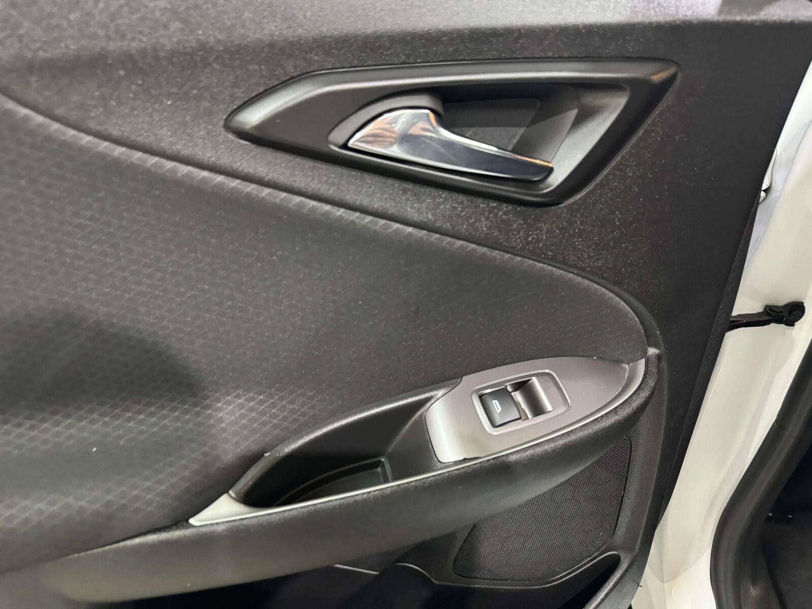 Used 2023 Chevrolet Malibu RS FWD image 31