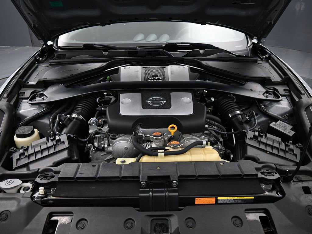 Used 2016 Nissan 370Z Roadster image 36