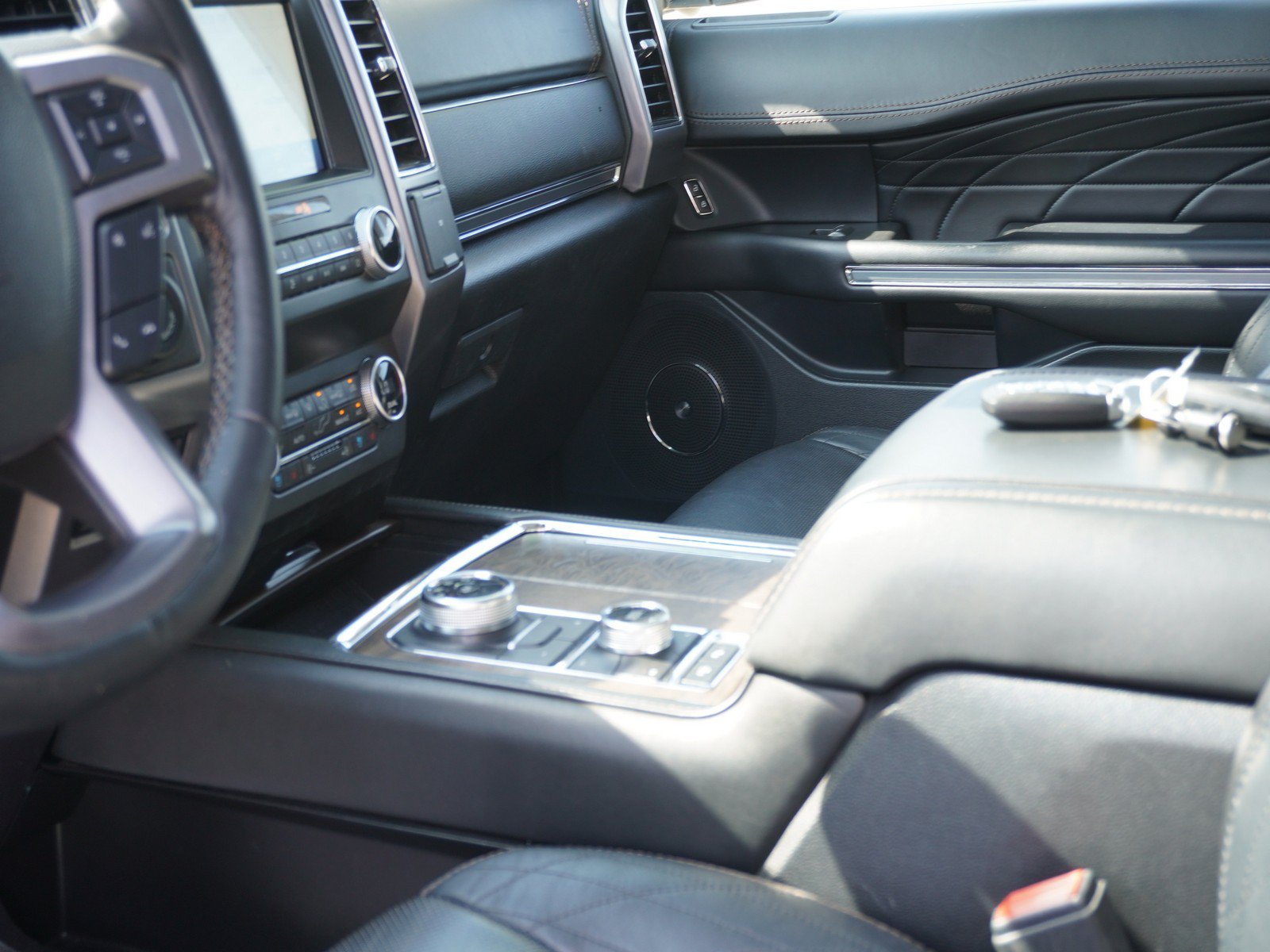 Used 2021 Ford Expedition Max Platinum AWD/4WD image 29