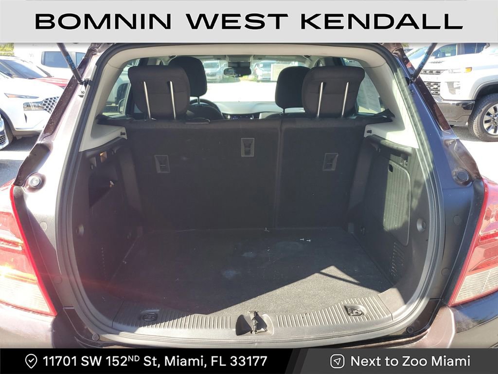 Used 2021 Chevrolet Trax LS image 12