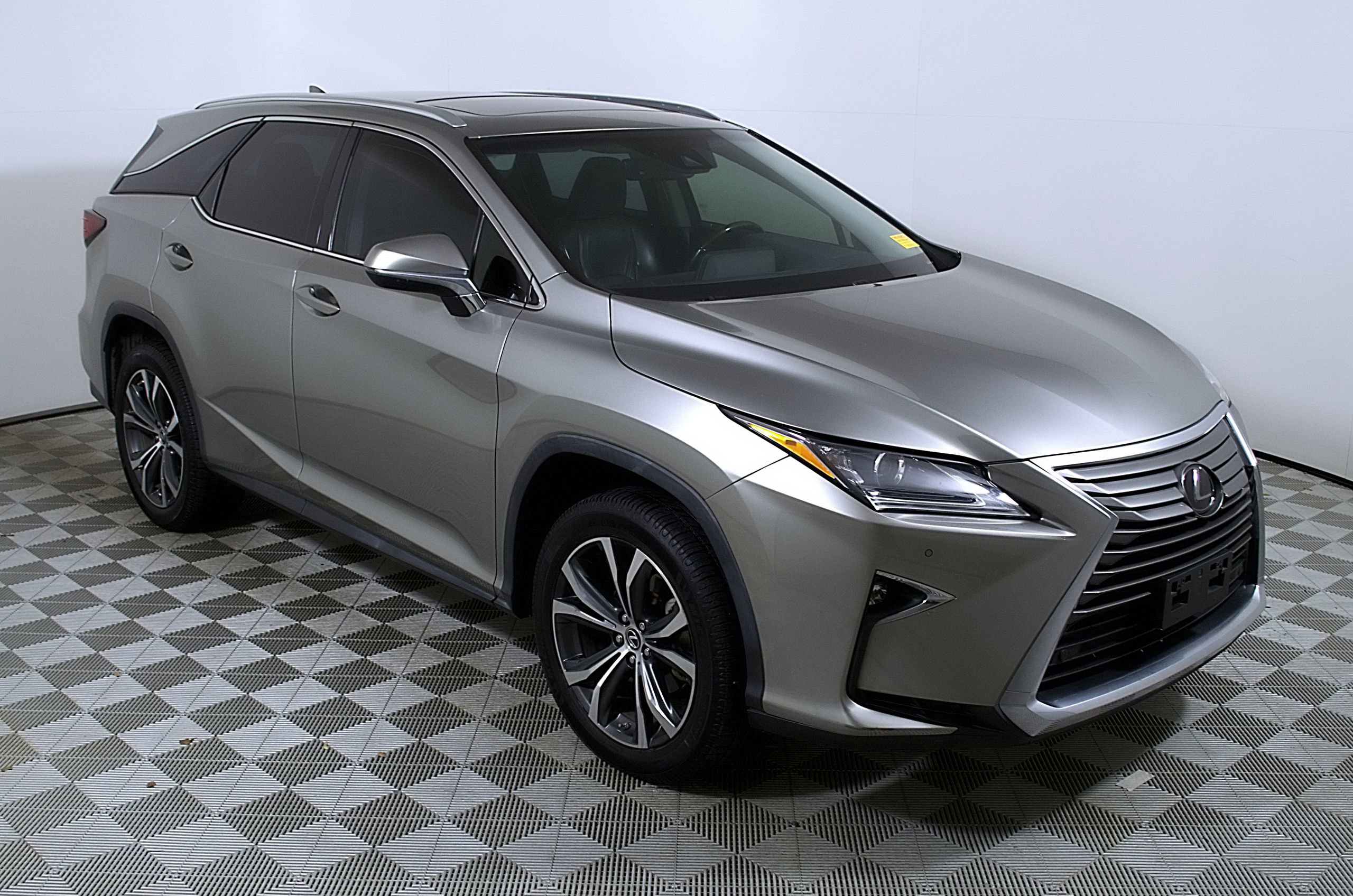 Used 2019 Lexus RX 350L AWD image 6