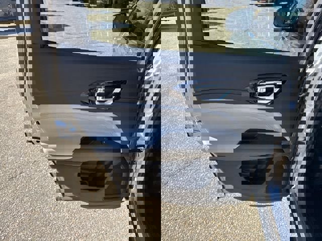 Used 2022 Jeep Compass Limited image 17