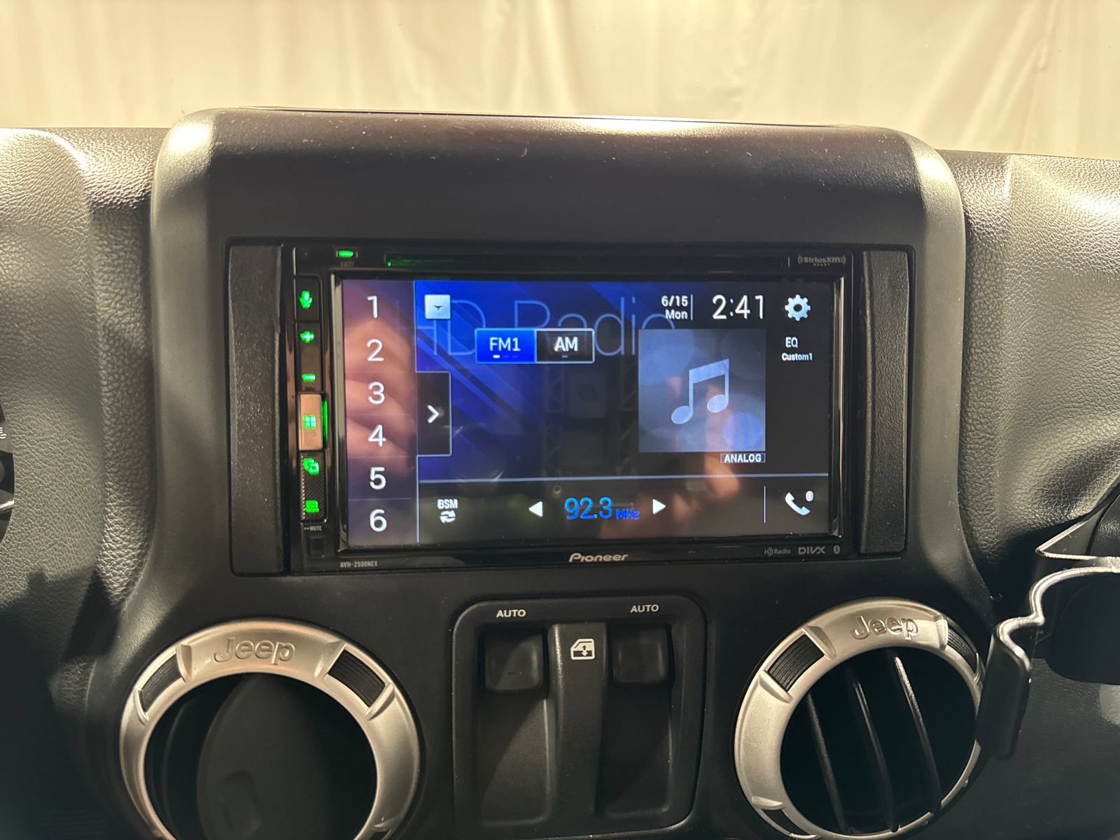 Used 2012 Jeep Wrangler Sahara w/ Connectivity Group AWD/4WD image 20