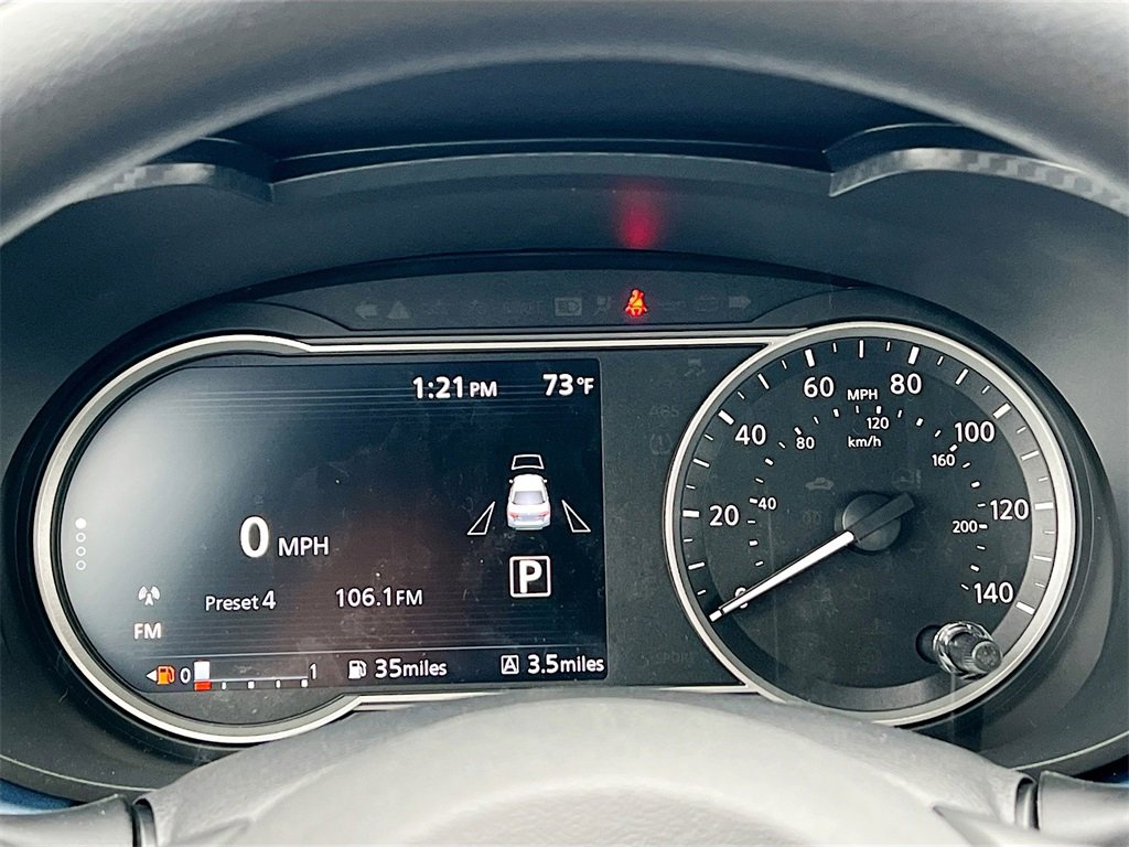 New 2025 Nissan Versa SV image 11