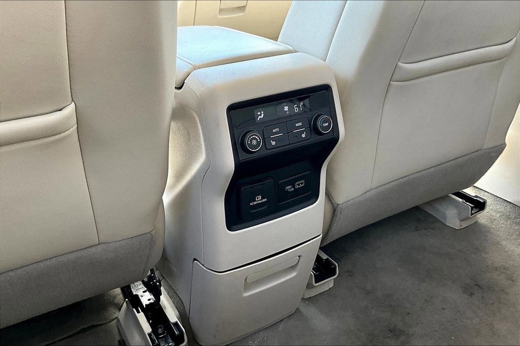 Used 2023 GMC Acadia Denali image 31