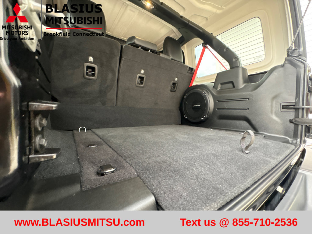 Used 2023 Jeep Wrangler Unlimited Rubicon 4xe AWD/4WD image 56