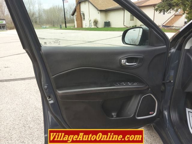 Used 2017 Jeep Compass Limited AWD/4WD image 11