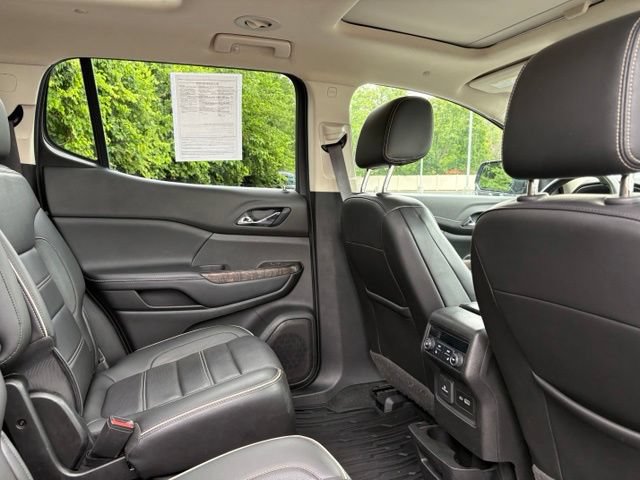 Used 2020 GMC Acadia Denali w/ Denali Ultimate Package AWD/4WD image 18