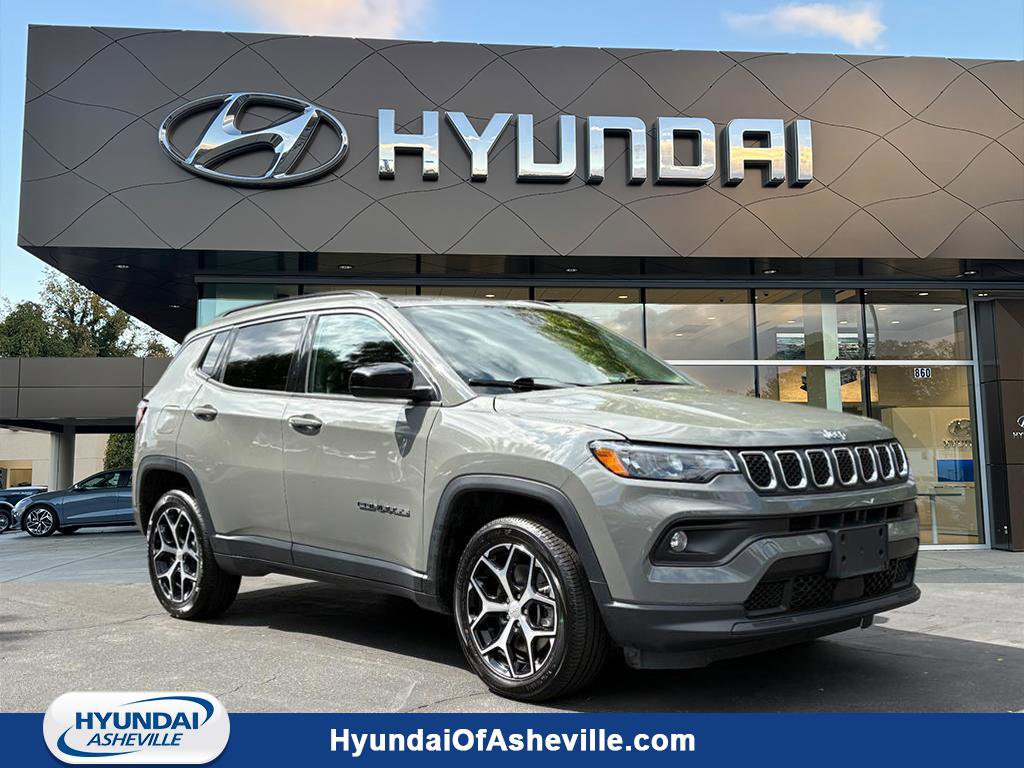 Used 2024 Jeep Compass Latitude