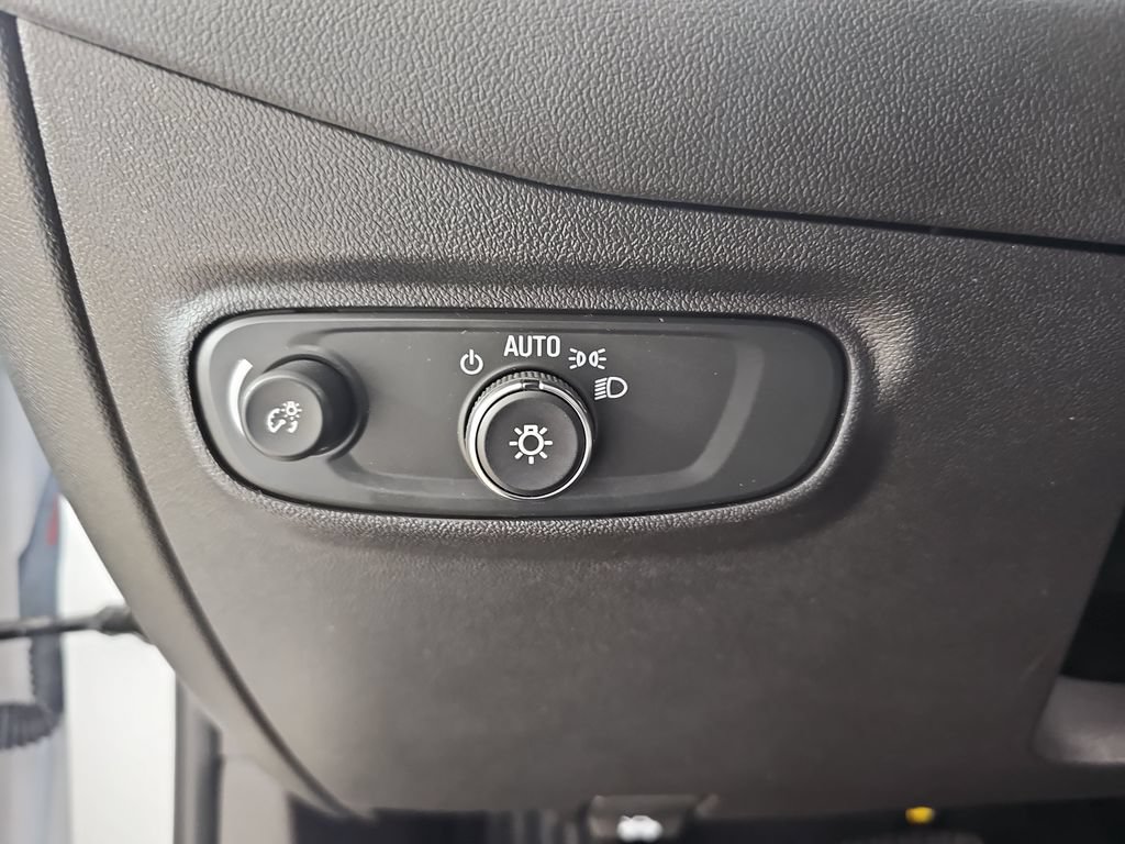 Certified 2024 Chevrolet Equinox LT FWD image 31