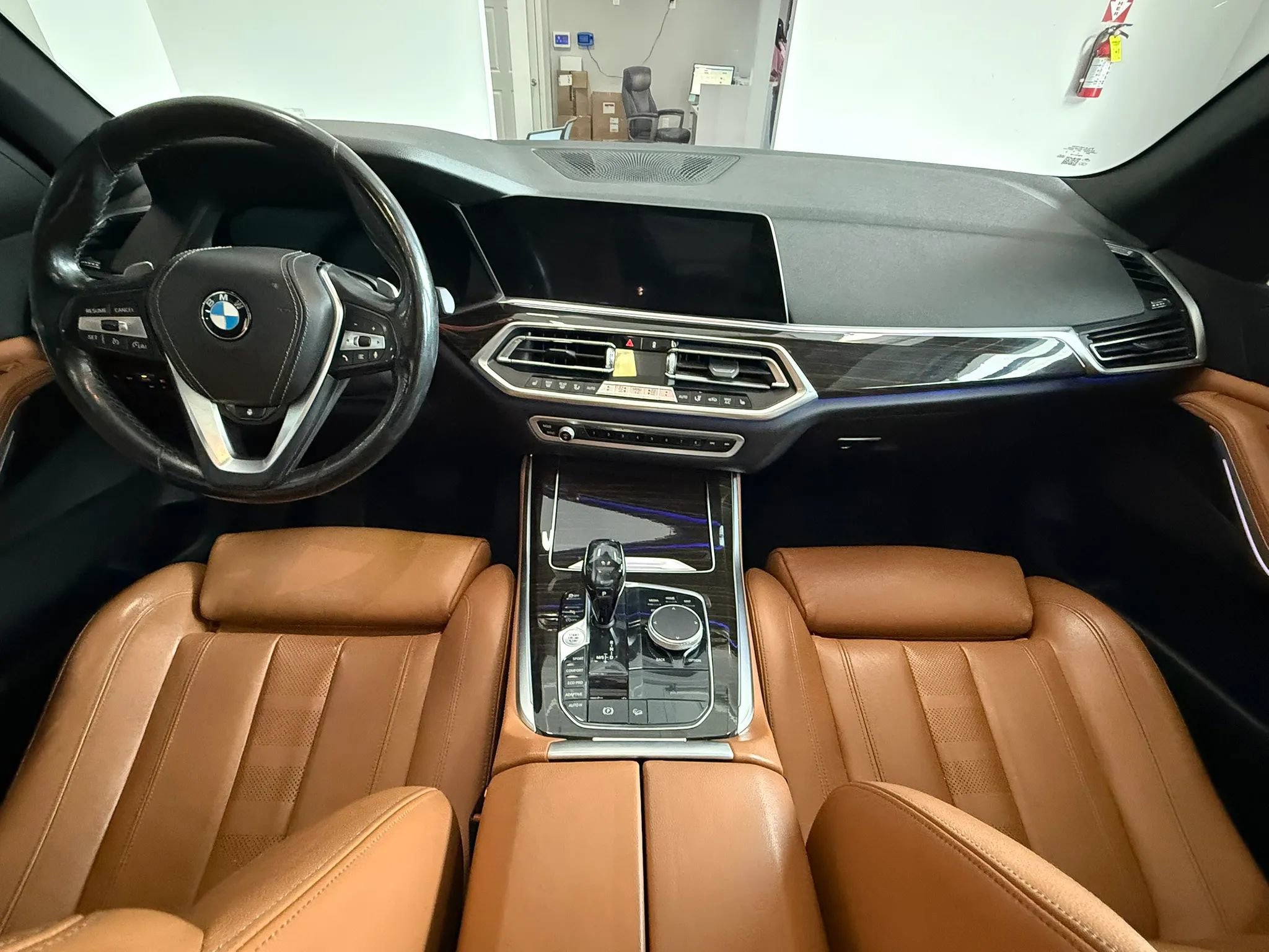 Used 2019 BMW X5 xDrive40i w/ Premium Package 2 AWD/4WD image 19