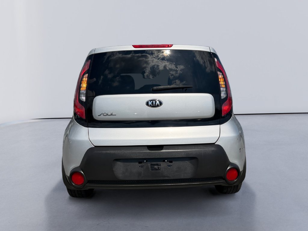 Used 2016 Kia Soul FWD image 4