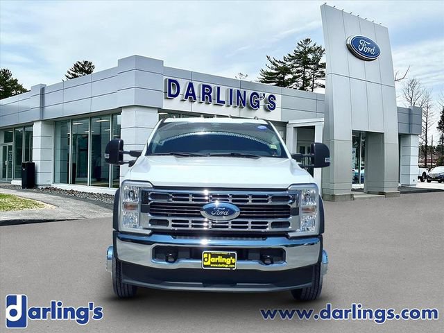 Used 2024 Ford F550 4x4 Regular Cab Super Duty image 2