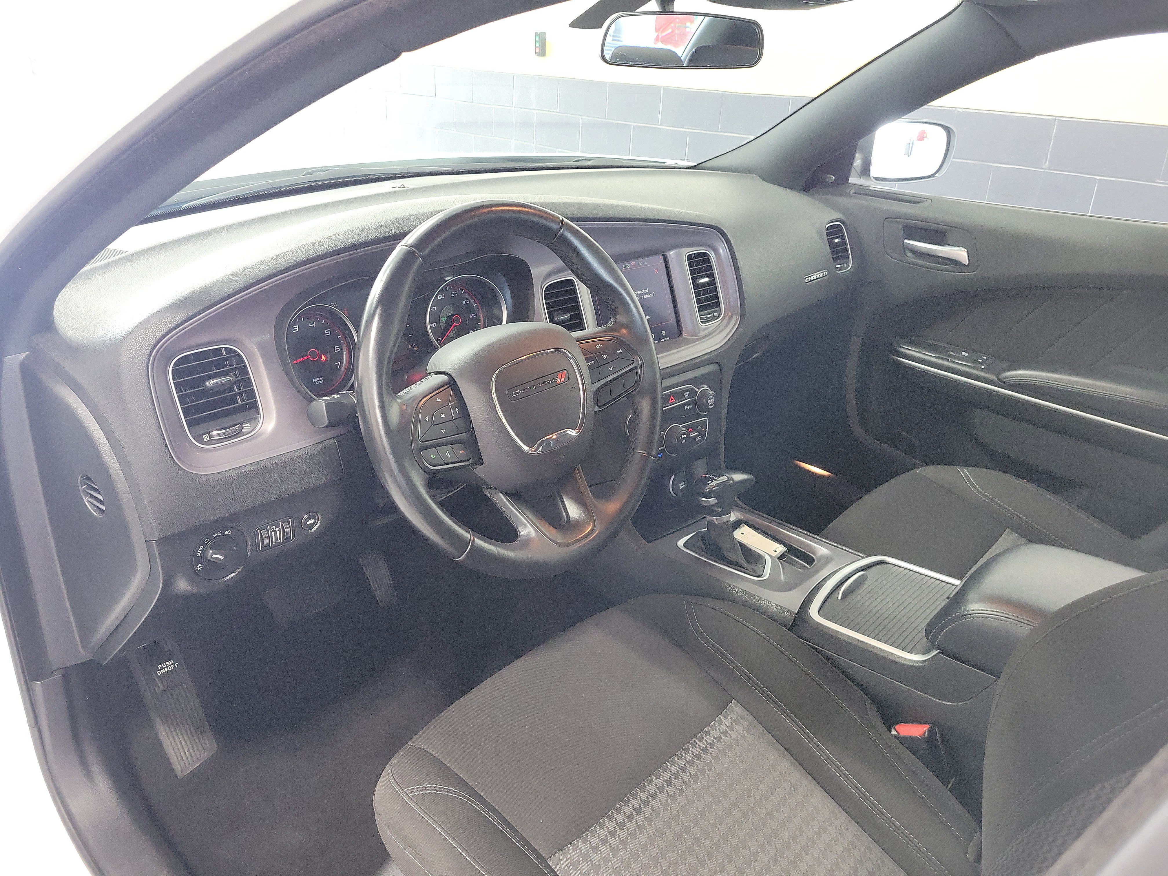 Used 2023 Dodge Charger SXT RWD image 17