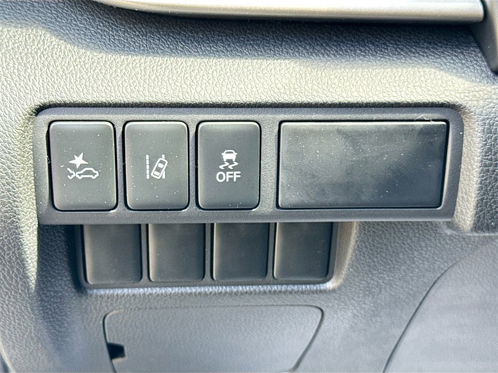 Used 2025 Mitsubishi Eclipse Cross ES image 11